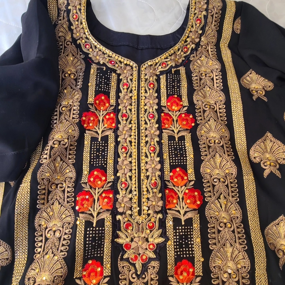 Black Salwar Kameez